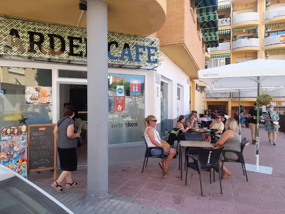GARDEN CAFE MULA