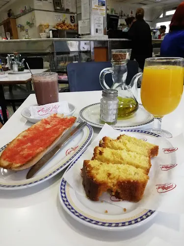 Confiteria Y Cafe