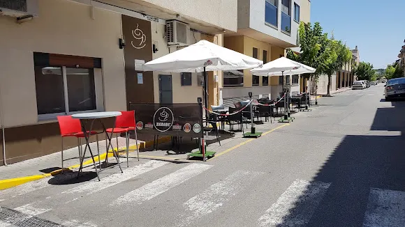 Zenial Café Lounge