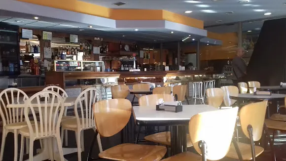 Restaurante KENIA - A Caniza