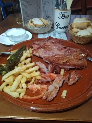 Bar Cafetería Heladería Corrales - La Lantejuela