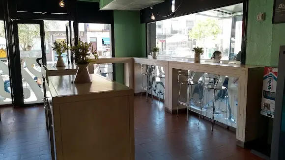 Cafetería Caché Deluxe