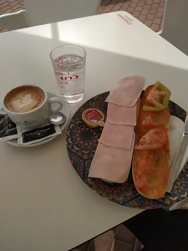 Cafetería Caffettos - Cafetería en Utrera