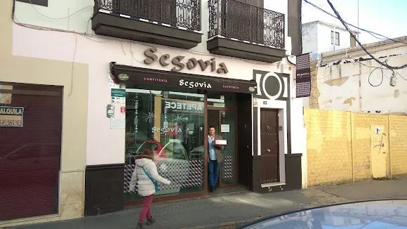 Segovia Pastelería Confitería Salón de té - Utrera