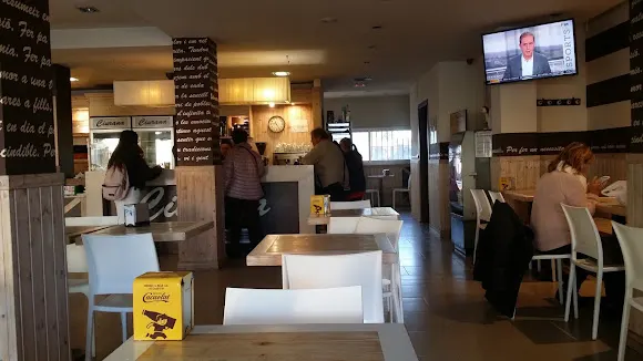Forn cafeteria supermercat - Casa Ciurana