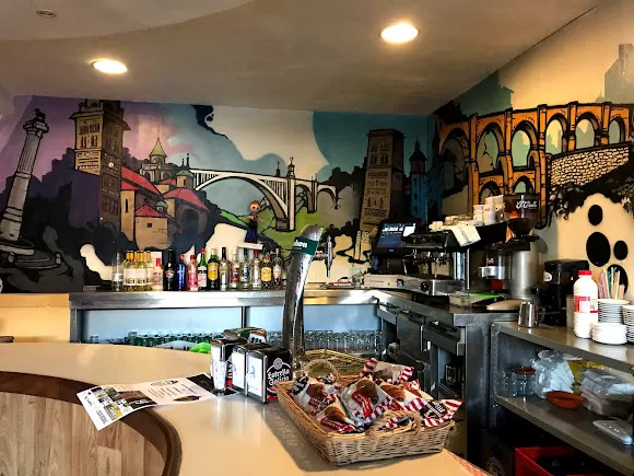 Bar-Cafetería Las Vias