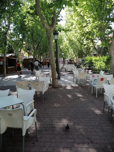 Cafeteria La Familia