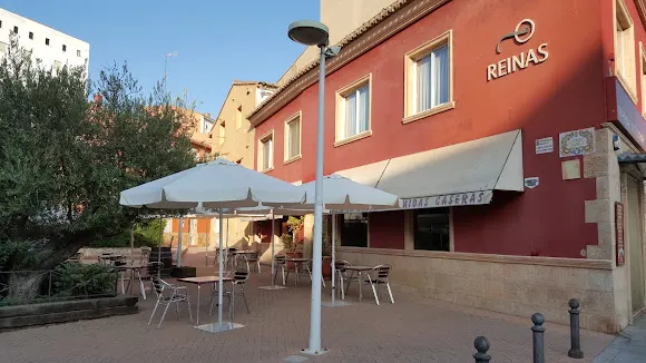 REINAS cafetería restaurante. - Requena