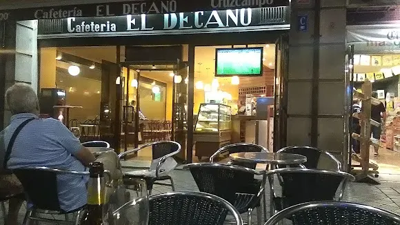 Cafetería El Decano