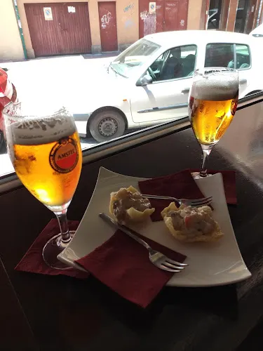 Café y Copas Bécquer