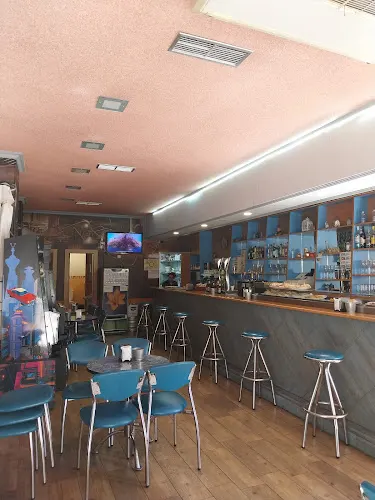 Café & Copas Destino