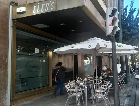 Bar Tito's
