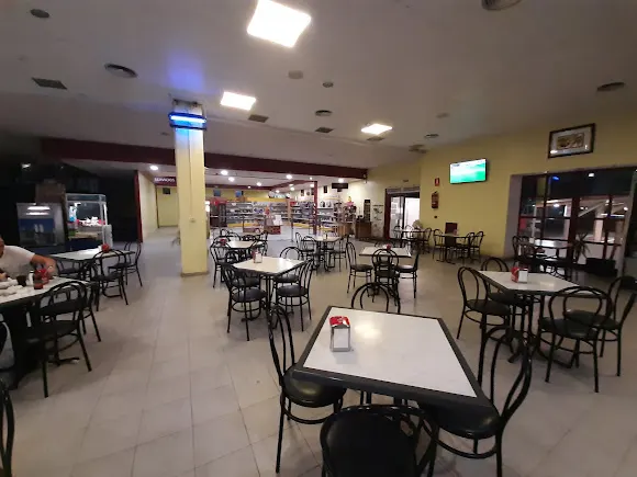 Cafetería y Restaurante Km 200 - Cetina