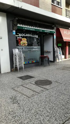 Cafetería LA BARRA.