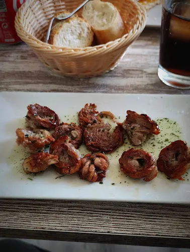 Pausa cafe - La Puebla de Alfinden