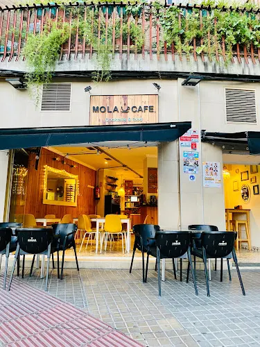 Mola Cafe Cocktails & Food